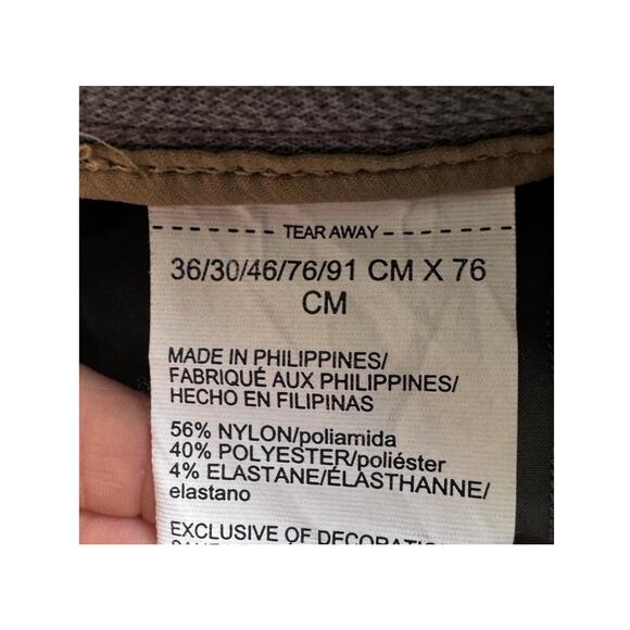 Under Armour Men’s 36x30 Khaki Performance Stretch Nylon Pants - Picture 7 of 7